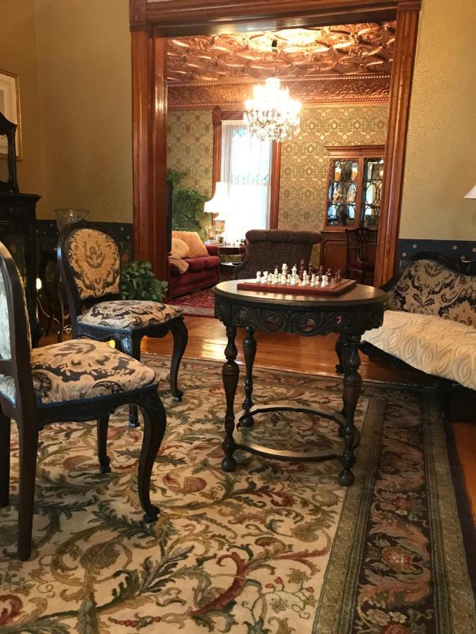 The Nauvoo Grand Bed & Breakfast Екстер'єр фото