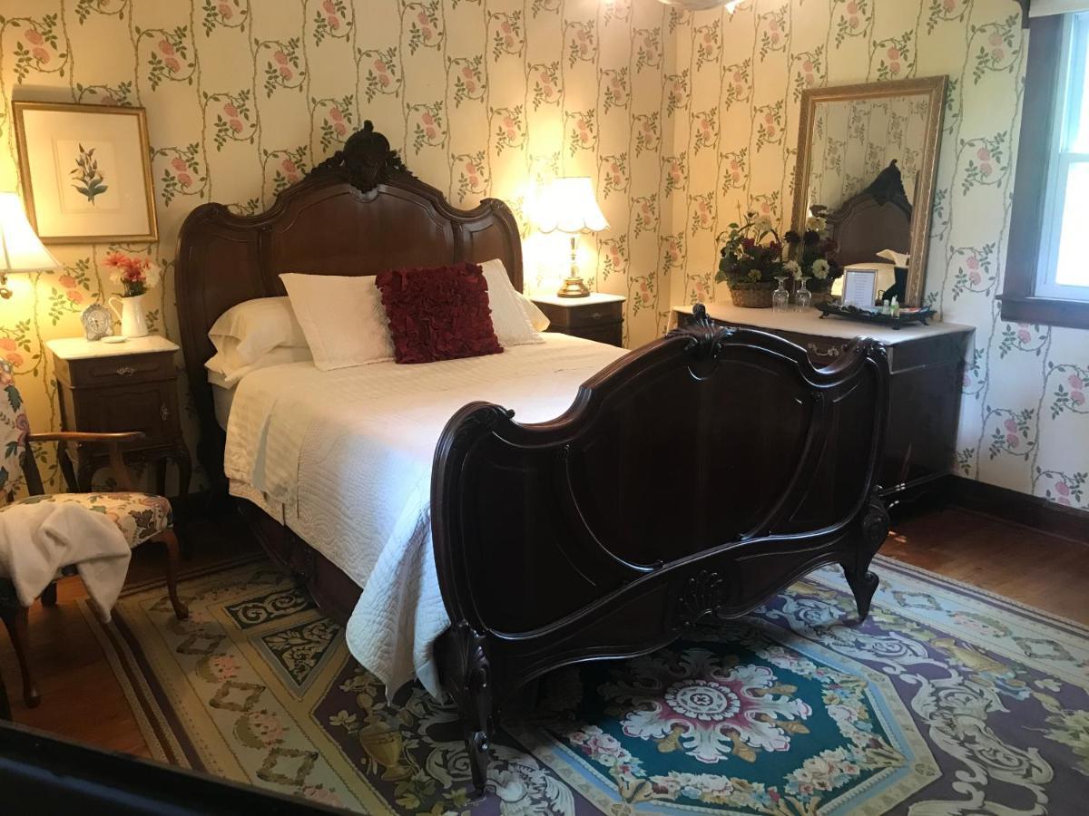 The Nauvoo Grand Bed & Breakfast Екстер'єр фото