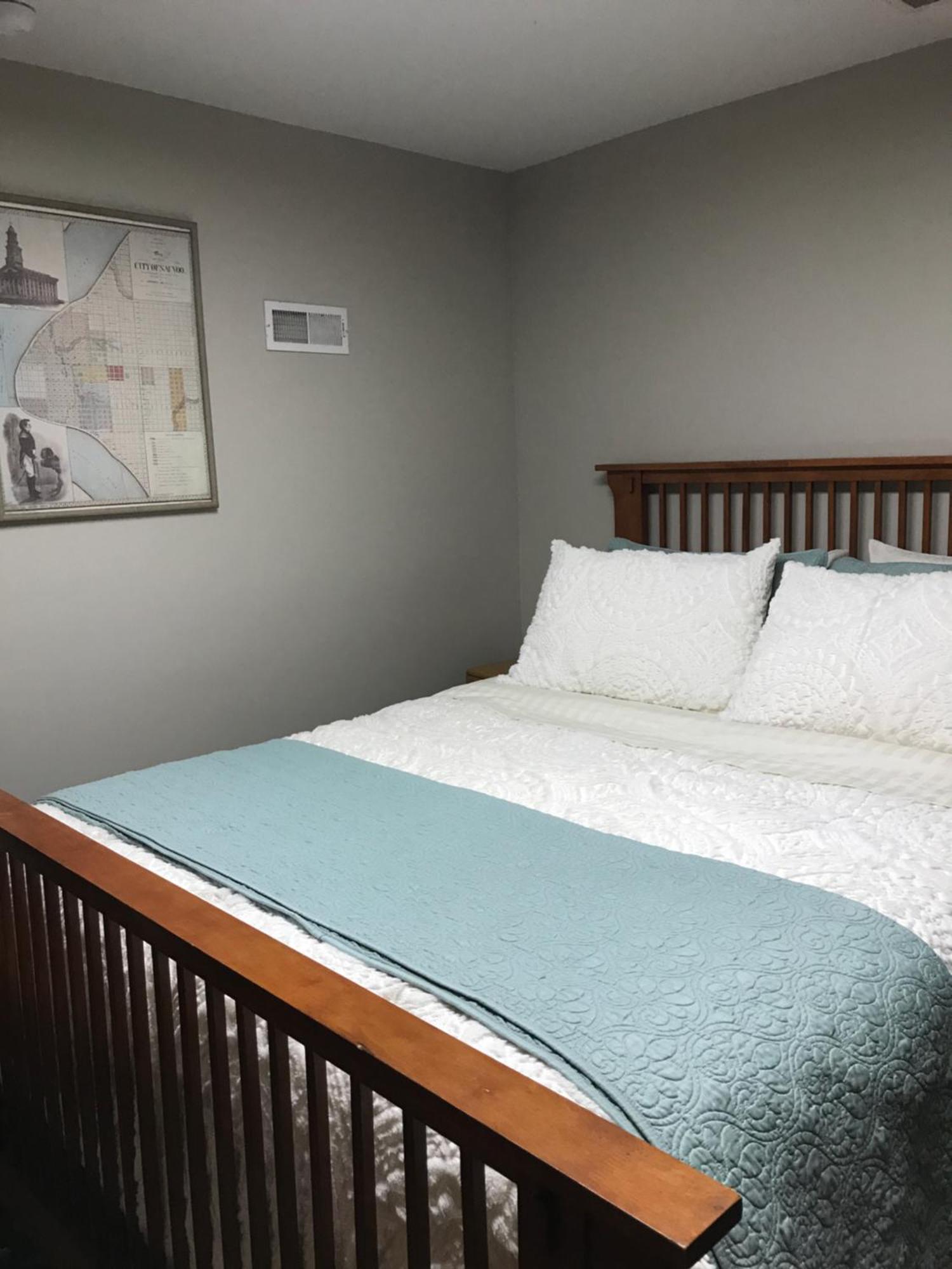 The Nauvoo Grand Bed & Breakfast Екстер'єр фото